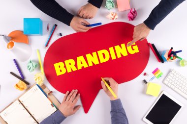 Konuşma balonu holding iş adamları