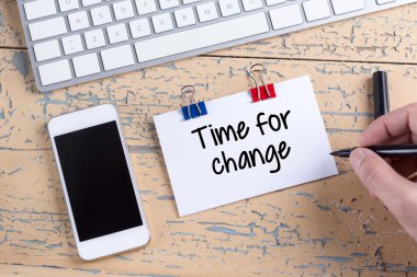 Cep telefonu ve kağıt Not