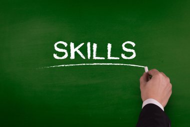 işadamı tahtaya yazma