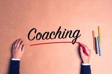 Kağıt üzerinde el yazma metin