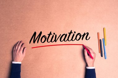 Kağıt üzerinde el yazma metin