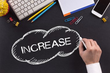 Kara tahta yazılı artış 