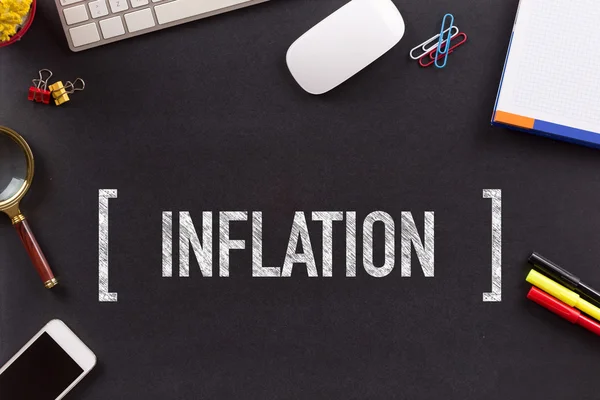 INFLATION написаний на дошці — стокове фото