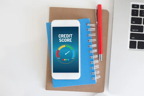 Aplicação de pontuação de crédito em uma tela — Fotografia de Stock