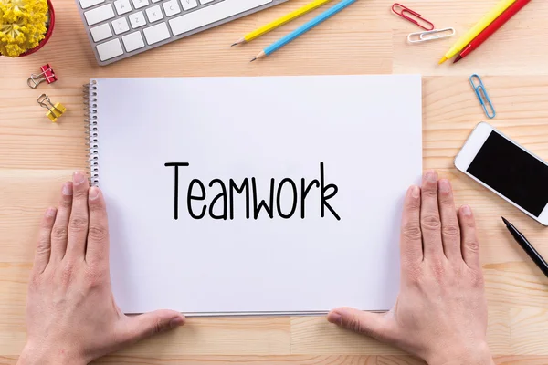 Teamwork text on paper — Stock Photo, Image