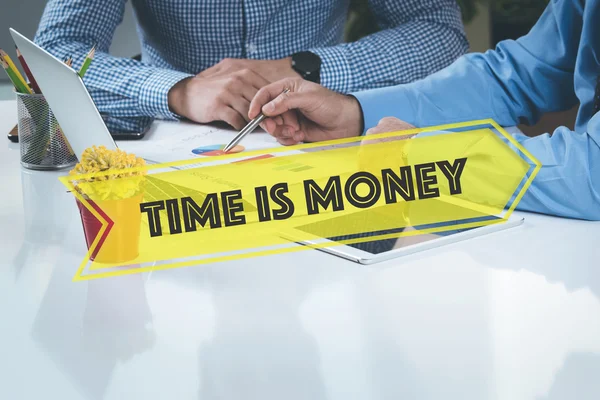 Ondernemers werken samen aan Bureau — Stockfoto