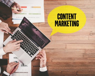 Ofiste çalışan iş ekibi.