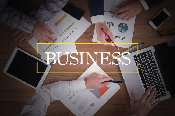 Business team working at desk — Stock Photo, Image