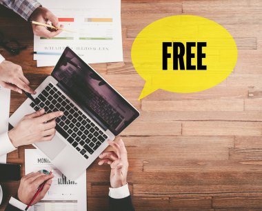 Ofiste çalışan iş ekibi. 