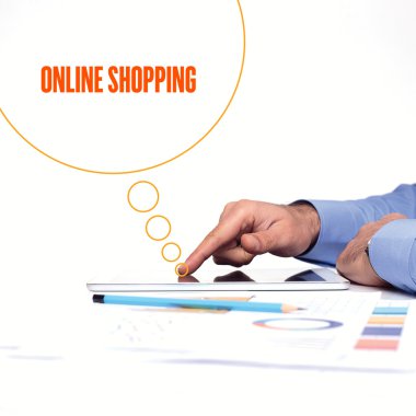 Tablet pc kullanan işadamı