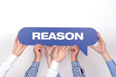 Bir grup insan konuşma balonu holding