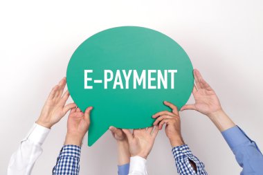 tutan kişi konuşma balonu yazılı