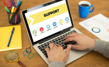 Konsept dizüstü bilgisayar ekranında