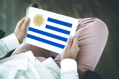 tablet pc kullanan kişiler