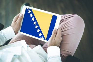 tablet pc kullanan kişiler