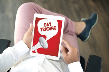 tablet pc ve ekranda duyuru