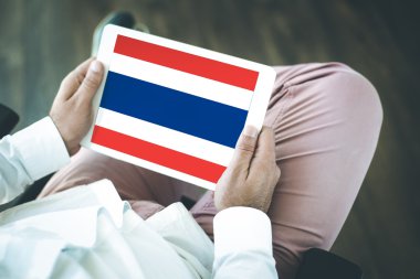 tablet pc kullanan kişiler