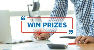 Ofiste çalışan iş adamı. 