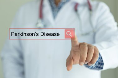 Arayüzü dokunmatik ekranda çalışan doktor