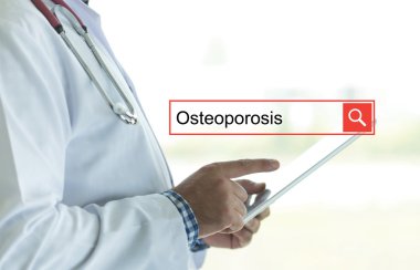 Tablet pc kullanan doktor