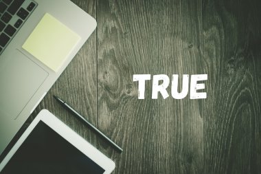  Gerçek metin üstünde okul sırası 