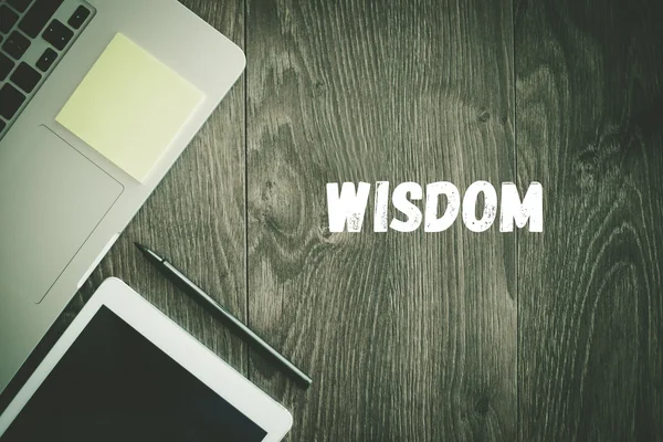 WISDOM texto na mesa — Fotografia de Stock