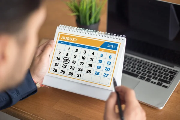 Markierung auf dem Kalender am Datum — Stockfoto