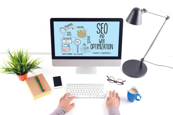 Concepto SEO y OPTIMIZACIÓN WEB — Foto de Stock