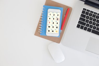 Takvim ekranında ile Smartphone