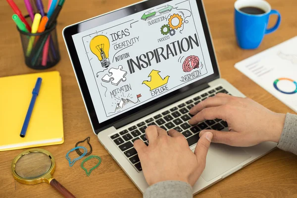 Inspirationstext auf dem Bildschirm. — Stockfoto