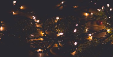 Soyut Arkaplan Noel Işığı Yatay Uzun Meşale Dalları