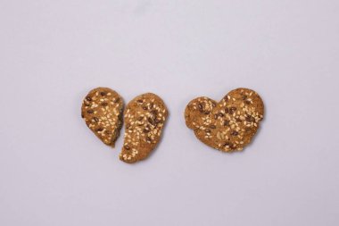 Mavi Arkaplanda Kurabiyelerin Lezzetli Kalbi Kupa Şeklinde Ev Yapımı Kurabiyeler Sevgi Konsepti