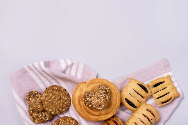 Variedad Sabrosos Bollos Caseros Bollos Galletas Con Mermelada Rollos Rosa — Foto de Stock