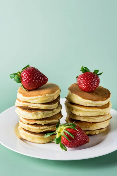 Stack Fluffy Small Homemade Bancakes Fresh Berries White Plate Breakfast — стоковое фото