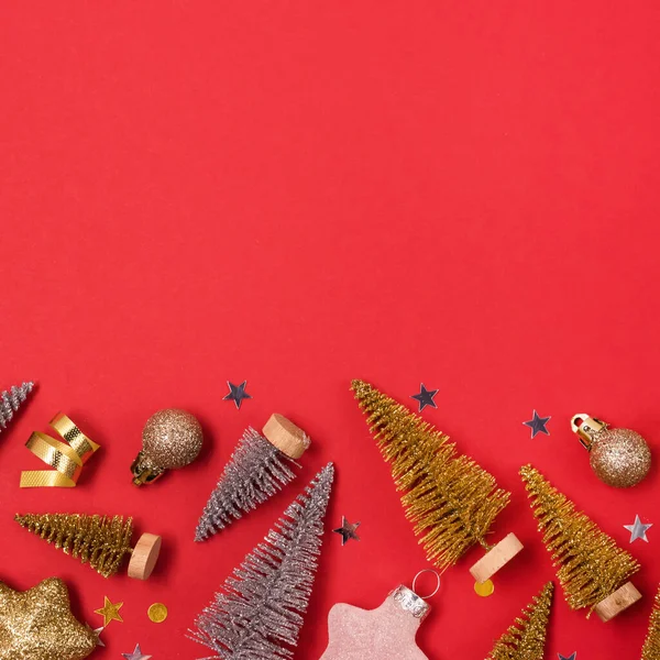 Fundo Natal Com Ouro Prata Pequena Árvore Natal Golden Confetti — Fotografia de Stock