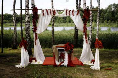 rustik doğa düğün kemer kırmızı