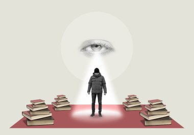 Ayakta duran bir adam ve bir yığın kitapla kolaj