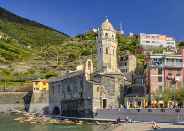Cinque Terre, İtalya - 26 Ağustos 2016: Monterosso, Cinque Terre 'nin güzel köyü.,