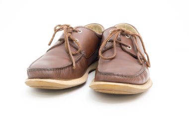 erkek deri SütBeyaz hafif bir arka plan üzerinde kahverengi