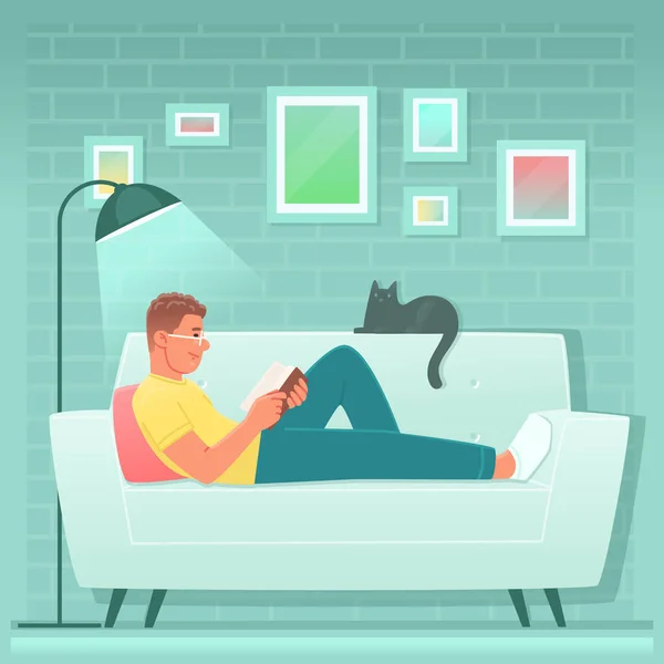 家のソファに横になっていると幸せな男が本を読んでいる 男は文学や試験の準備をする学生のファンです 平型ベクトルイラスト — ストックベクタ