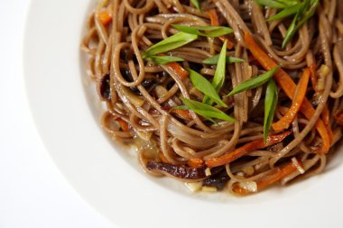 Leziz buğday noodle 