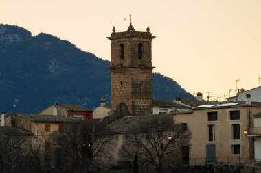 Alcocer de Planes, İspanya 'da kırsal gün batımı