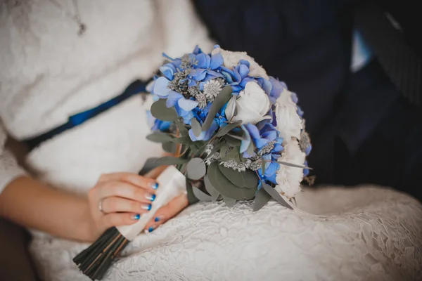 Classic wedding bouquet — Stock Photo, Image