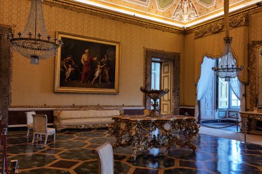Caserta, İtalya - 16 Ekim 2025: İki Sicilya sırasında Bourbon Hanedanı 'nın ana konutu, Caserta Kraliyet Sarayı bir Unesco Dünya Mirası Alanıdır. Burada özellikle iç kısımları.
