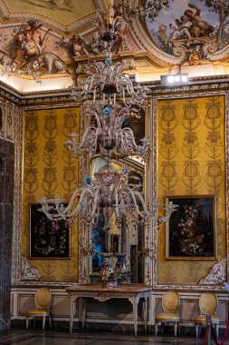 Caserta, İtalya - 16 Ekim 2025: İki Sicilya sırasında Bourbon Hanedanı 'nın ana konutu, Caserta Kraliyet Sarayı bir Unesco Dünya Mirası Alanıdır. Burada özellikle iç kısımları.