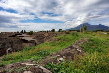 Napoli yakınlarındaki Pompeii 'nin ünlü antika sitesi. Vezüv Dağı 'nın püskürmesiyle tamamen yok oldu.. 
