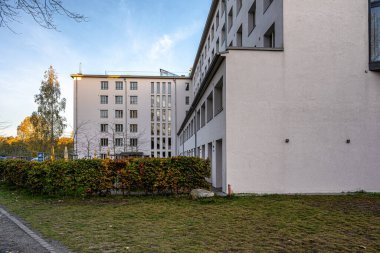 Prora, Almanya - 30 Ekim 2025: Prora, Rgen, Almanya 'daki eski Nazi tatil evleri