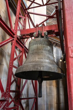 LINZ, AUSTRIA - 22 Kasım 2025: New Cathedral or Cathedral of the Immaculate Conception or St. Mary Church iç mimarisi. Linz, Avusturya 'da bir Roma Katolik katedrali..
