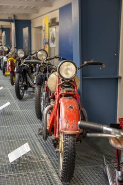Prag, Çek Cumhuriyeti - 14 Ekim 2025: The JAWA 500 OHV, Çekoslovak tarihinin ilk seri üretim modeli. 1929 'dan 1933' e kadar üretildi ve Alman Gezgin K 500 moto lisansına dayanılarak üretildi..