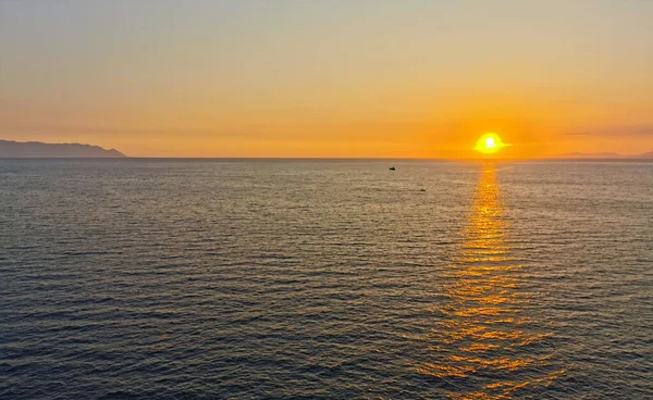 Belo Pôr Sol Sobre Mar Egeu — Fotografia de Stock